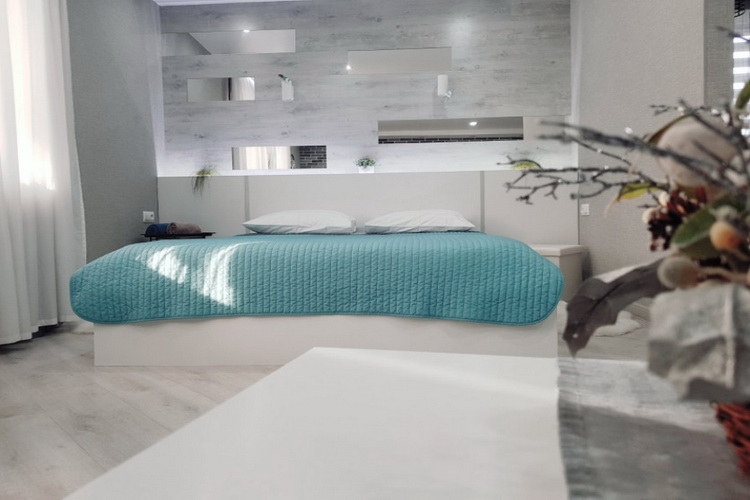 Новая студия на сутки в самом центре Пинска (пл. Ленина 1)