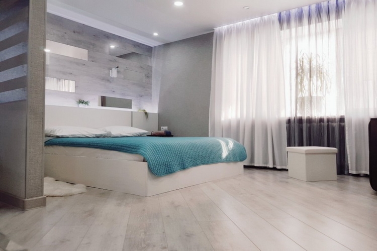 Новая студия на сутки в самом центре Пинска (пл. Ленина 1)